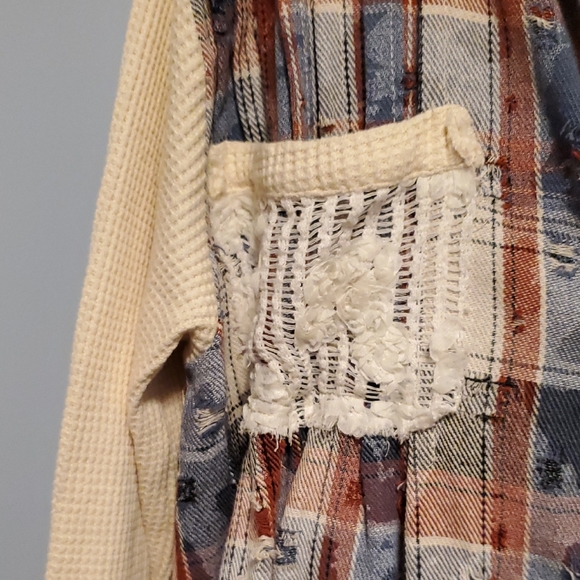 POL Plaid Button-Up Shirt with Crochet Details - Picture 4 of 5